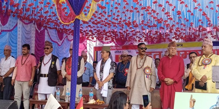 सुनसरीको झुम्कामा राप्रपाको वृहत आमसभा, करिब दुईसय जनाले गरे पार्टी प्रवेश