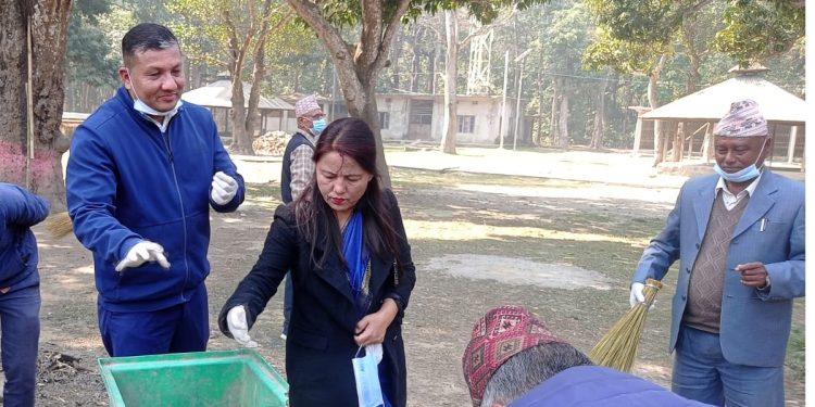 रामधुनीमा वृहत सरसफाई, मन्दिरलाई सफा राख्न निरन्तरता दिइने