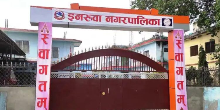 इनरुवाका २ विद्यालय–विद्युतबाट चल्ने उपकरण छन्, विजुली छैन