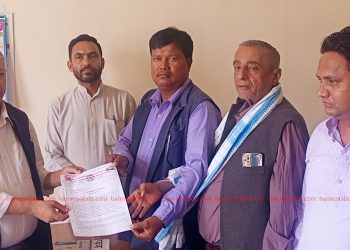 सूचना माग्दै दोस्रोपटक नगरपालिका पुग्यो माओवादी (निवेदनसहित)