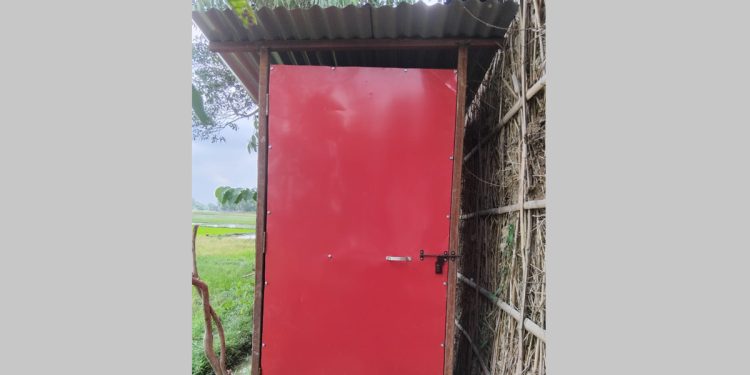 विपन्न बस्तिमा बदलिँदो परिदृश्य : रामधुनी–२ मा विपन्नका लागि २६ शौचालय निर्माण