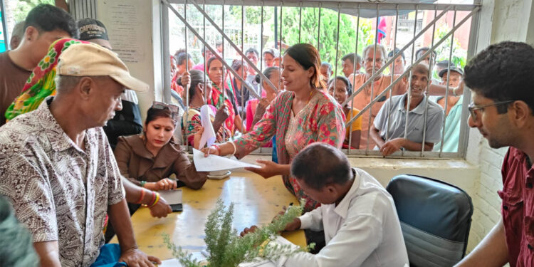 रामधुनी–३ मा ५६० भूमिहीनलाई निस्सा, वडा अध्यक्ष भन्छन्-लालपुर्जाको प्रक्रिया सुरु भयो