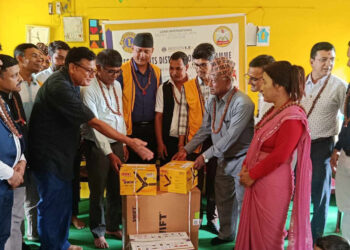 मानवीय सेवामा लायन्स क्लबः बौद्धिक अपाङ्गता भएका बालबालिकालाई विविध सामग्री सहयोग