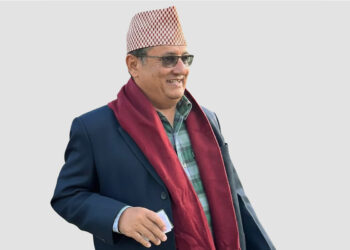 ओली–पोखरेल दुवै टिममा नसमेटिएपछि उपाध्यक्षमा पराजित आचार्यले केन्द्रीय सदस्यसमेत गुमाए