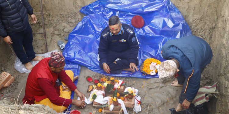 रामधुनीमा इलाका प्रहरी कार्यालय बन्दै, भवन निर्माणका लागि एसपी थेवेले गरे शिलान्यास