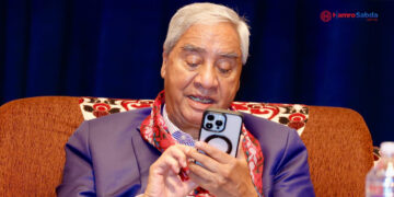 सभापति पद गुमाएपछि ‘विचलित’ शेरबहादुर देउवा चुनाव छल्दै सिंगापुर उडे 