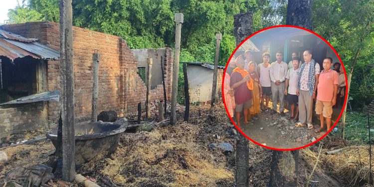 इनरुवामा आगलागीपीडितलाई एमालेद्वारा ४५ हजार सहयोग